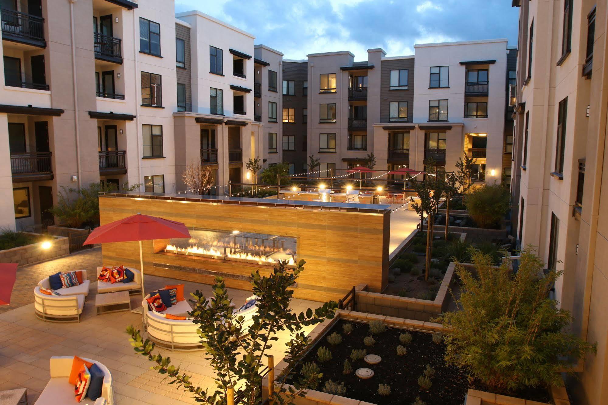 Апартаменты Oakwood Маунтин-Вью Экстерьер фото